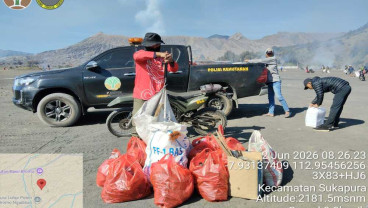 Pembersihan Bromo Berhasil Angkut 3,6 Ton Sampah