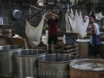 Rupiah Melemah ke Rp18.000 per Dolar AS, Pedagang Tahu Tempe Ikut Tertekan