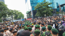 TB Hasanuddin Kritik Pengerahan Komcad saat Demo Mahasiswa: Berpotensi Picu Konflik Horizontal