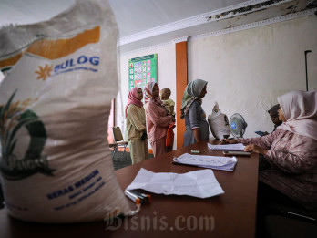 Luhut Sebut Digitalisasi Bansos Tak Akan Bebani APBN
