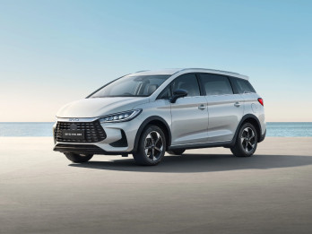 BYD, Chery hingga DFSK Berebut Pasar PHEV saat Harga BBM Melambung