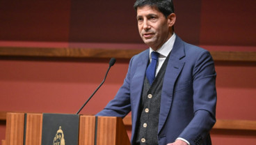 Poin-Poin Pidato Perdana Kevin Warsh usai The Fed Tahan Suku Bunga