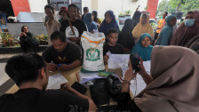 Bansos Beras untuk 33,2 Juta Penerima Diperpanjang 3 Bulan, Cek Jadwal & Cara Dapatnya