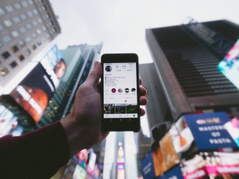 Resmi! OJK Kini Punya Kuasa Take Down Konten Financial Influencer