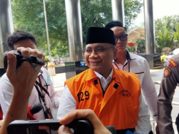 KPK Bantarkan Penahanan Gus Yaqut karena Sakit Saluran Pencernaan