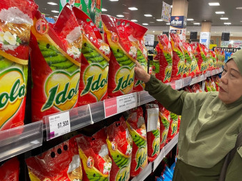 Harga Beras Naik di Seluruh Rantai Distribusi, Premium Melonjak 11,66%