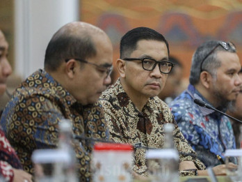 Rekam Jejak Daud Joseph, Dirut PT Pos yang Cuma 4 Bulan Menjabat