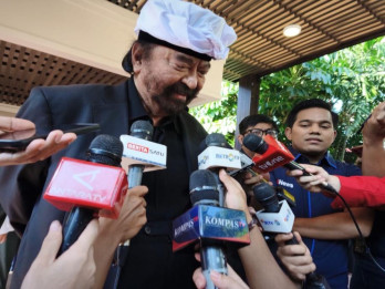 Ketum NasDem Surya Paloh Layaknya Kehilangan Adik atas Wafatnya Rachmat Gobel