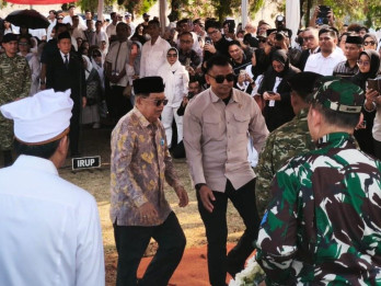 Jusuf Kalla hingga Surya Paloh Antar Rachmat Gobel ke Peristirahatan Terakhir