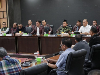 DPR Bentuk Panja Pengawasan Kasus 'Megakorupsi' Eks Jampidsus, Habiburokhman Jadi Ketua