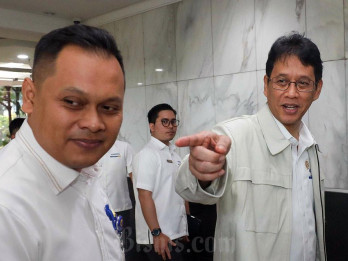 Menkeu Purbaya Pastikan Tarif Pajak Tak Naik, Fokus Perluas Basis Penerimaan
