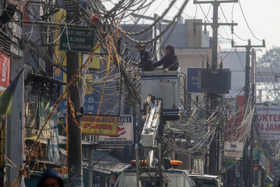 Pemkab Bogor dan APJATEL Tata 18 Km Kabel Udara di Jalan Raya Bogor-Jakarta