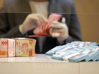 Ongkos Mahal Stabilisasi Rupiah