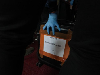 Kasus Eks Jampidsus Febrie, Polri Pastikan Emas 74 Kg dan Uang Valas Asli