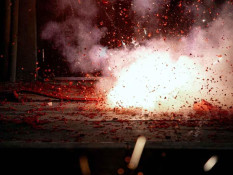 Komisi I DPR Minta TNI Evaluasi Tata Kelola Gudang Amunisi usai Ledakan Madiun