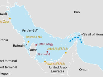 Iran: Dua Tanker Minyak Meledak di Selat Hormuz karena Dipaksa Melintas oleh AS