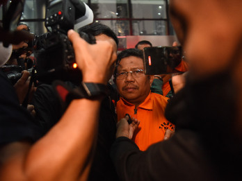 KPK Tahan Bupati Lombok Barat dalam Kasus Korupsi Pengadaan