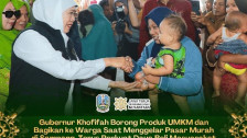 Gubernur Khofifah Perkuat Daya Beli dan Jaga Inflasi Lewat Pasar Murah