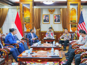 Kapolri Bertemu Direktur FBI, Bahas Terorisme hingga Kejahatan Siber
