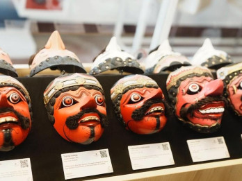 Regenerasi Topeng Cirebon Jadi Investasi Baru untuk Wisata Budaya
