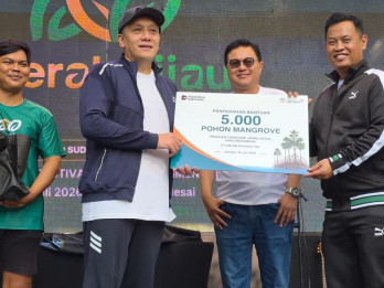 Peringati Hari Mangrove Sedunia, ANTAM (ANTM) Tanam 5.000 Bibit Mangrove