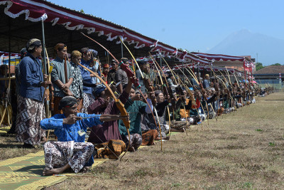 Gladhen Ageng Jemparingan 2026 di Klaten Lestarikan Panahan Tradisional Mataram