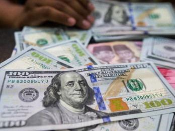 Dibayangi Isu Independensi BI, Rupiah Dibuka Melemah Sentuh Rp18.068 per Dolar AS