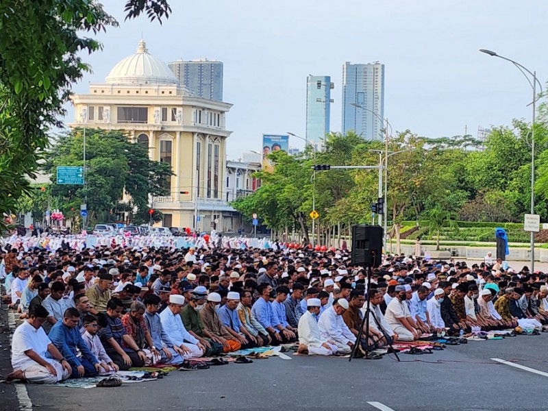 Foto-foto Salat Id Muhammadiyah, Jumat (21/4) di Jakarta dan Surabaya