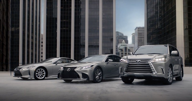 Lexus Rayakan Penjualan 10 Juta Unit