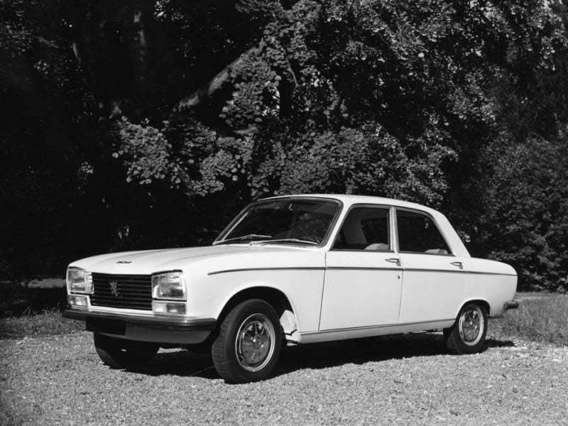 Enam Peugeot Unjuk Gigi di Retromobile Paris