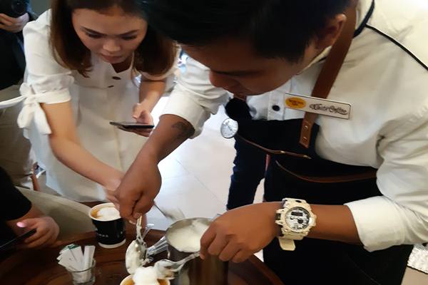 Membuat 3D Latte Art Sesuai Selera di Rumah