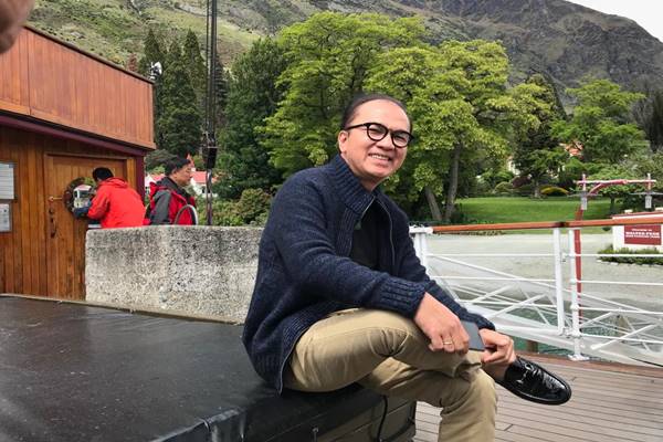 Menikmati Indahnya Danau dan Gunung di Queenstown Selandia Baru