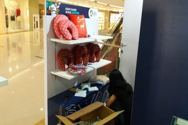 Merchandise di Pop Up Store Asian Games 2018 Senayan City dan Plaza Senayan Mulai Menipis