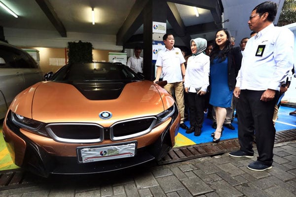 BMW dan Daimler Bakal Satukan Kekuatan