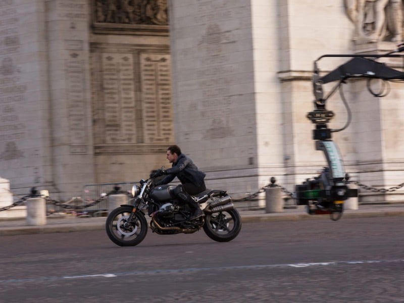 BMW Pamerkan Mobil dan Motor di Film Mission : Impossible