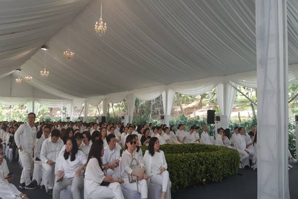 Haru dan Nuansa Putih di Pemakaman Pendiri Sinar Mas Group Eka Tjipta Widjaja 