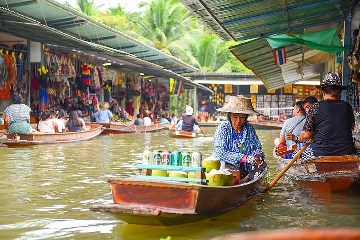 floating market