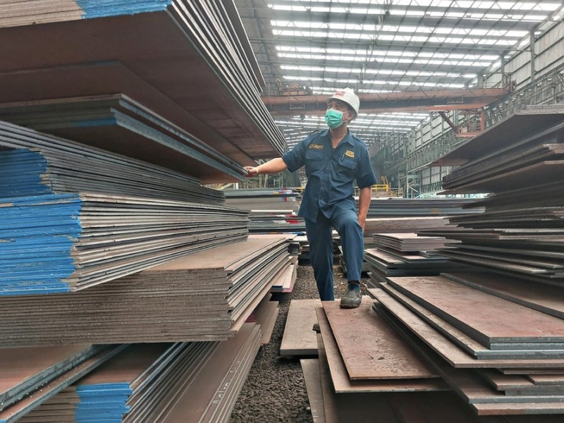 Gunawan Dianjaya Steel (GDST) Turunkan Target Laba