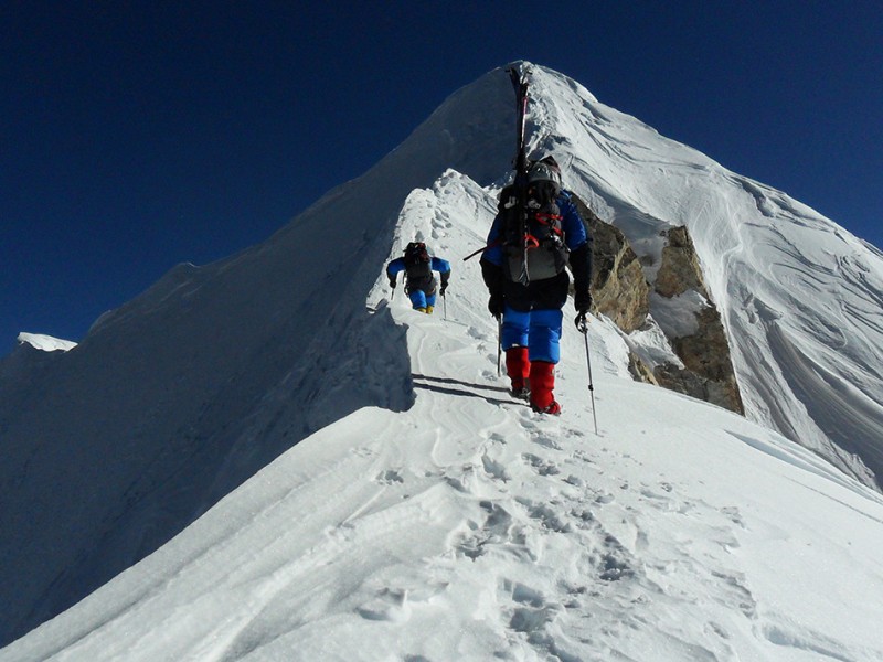 Gunung Shishapangma - RMI Expeditions