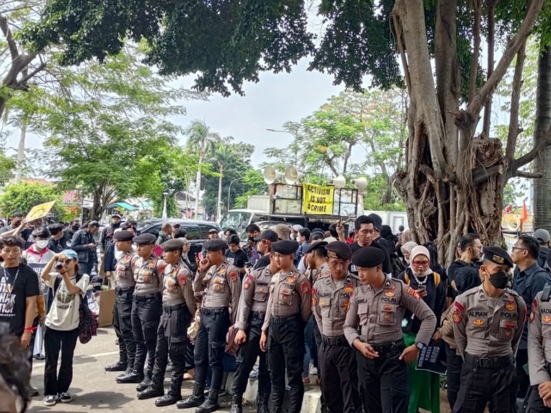 Suasana Pengadilan Negeri (PN) Jakarta Timur jelang sidang vonis dalam kasus pencemaran nama baik Luhut Binsar Pandjaitan, Senin  (8/1/2024)./Bisnis-Anshary Madya Sukma