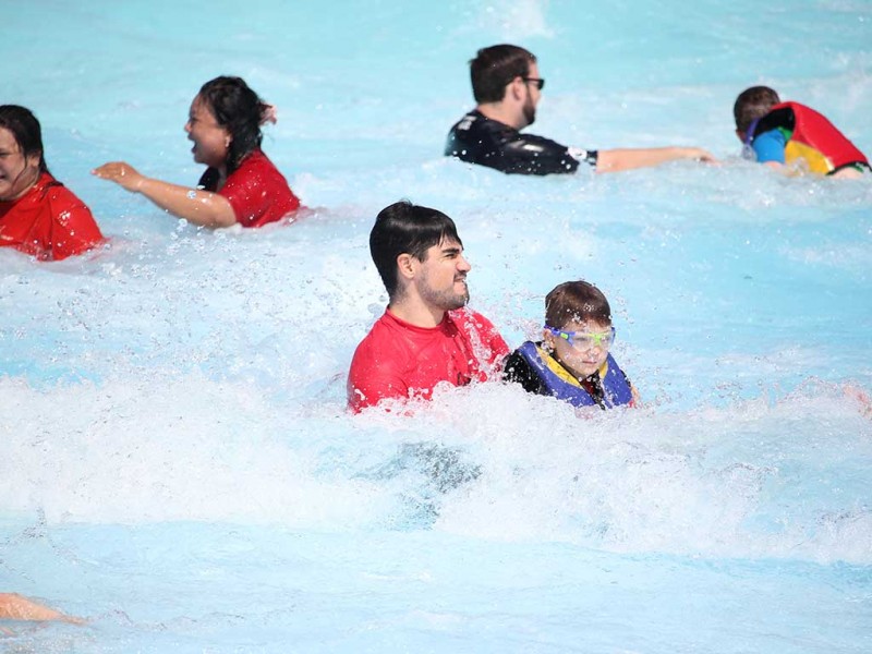 Wisata Malang-Wahana kolam ombak buatan Waikiki Beach di Hawai Waterpark/Website Hawai Waterpark