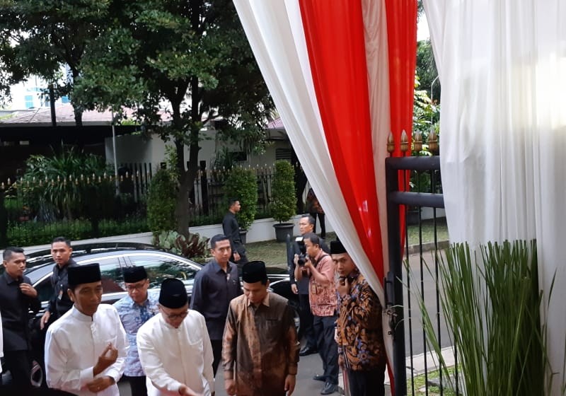 Presiden Jokowi dan Wapres Jusuf Kalla Hadiri Buka Bersama di Rumah Dinas Ketua MPR