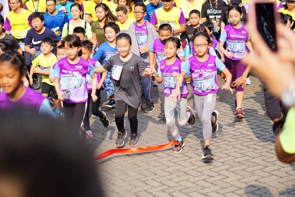 200 Anak Surabaya Ikuti Run to Give 2019