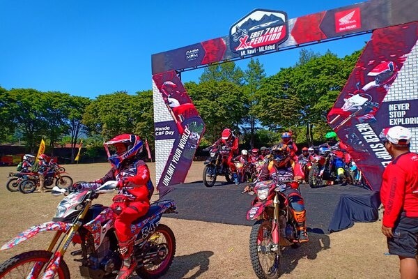 Delapan Jam Bersama CRF150L, Jelajahi Lereng Kelud dan Kawi