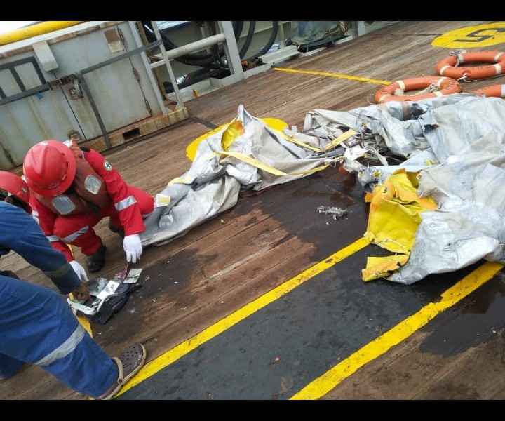 Ini Serpihan Pesawat Lion Air yang Terlihat di Perairan Karawang