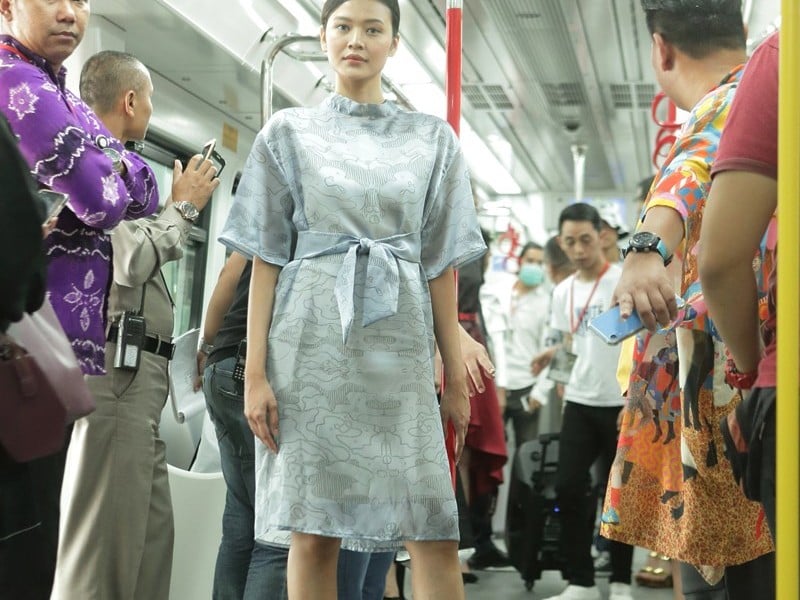 JFFF Gelar Fashion Show di LRT Jakarta, Ini Hasilnya