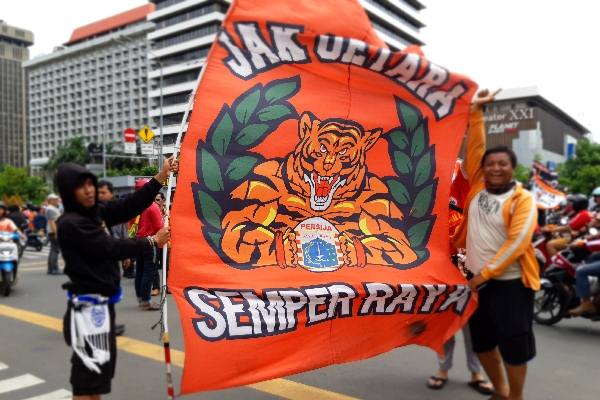 3 Kekurangan Jakmania Ini Jangan Diulangi Lagi 