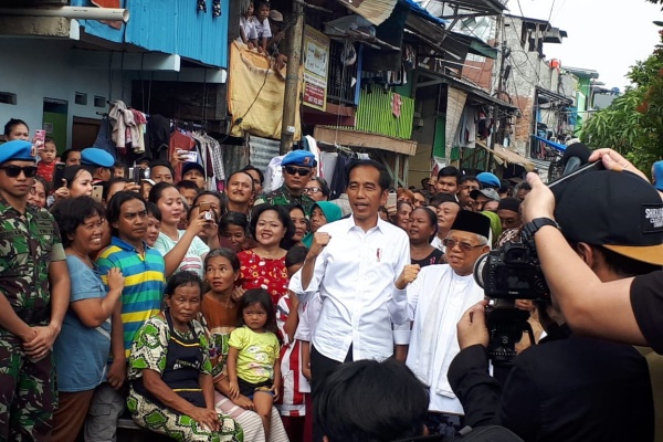 Foto-foto Deklarasi Kemenangan Jokowi-Ma'ruf dan Jumpa Pers Prabowo-Sandi 