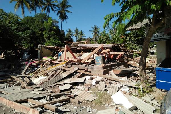 Gempa Lombok: Saat Korban Bencana Diteror Kabar Hoax