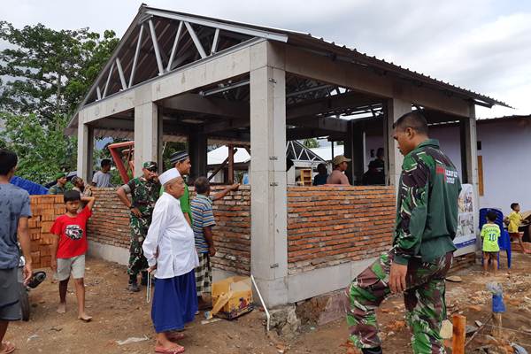 Wapres JK Tinjau Progres Rehabilitasi Lombok. Mantan Kepala BRR Aceh-Nias Mendampingi